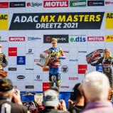 Gesamtsiegerehrung v.l.n.r.: Markuss Ozolins ( Lettland / KTM / Kosak Racing Team ), Janis Martins Reisulis ( Lettland / KTM / Motofavorits ) und Lotte Van Drunen ( Niederlande / KTM / Rynopower MX Racing ) beim ADAC MX Junior Cup